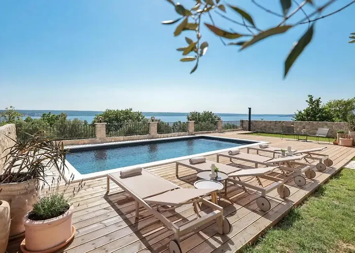 Seaview Grota With Swimming Pool Maslenica